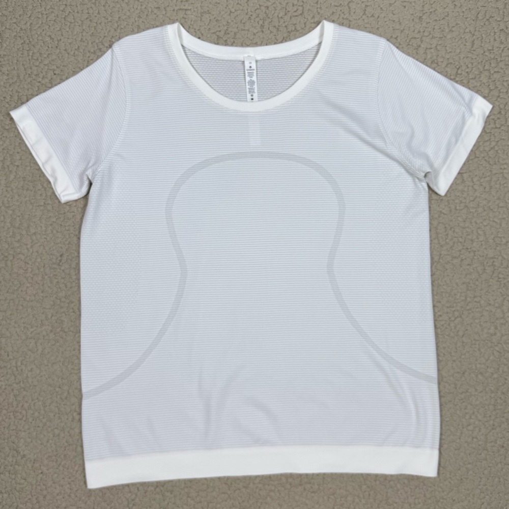 Lululemon Swiftly Relaxed Short Sleeve